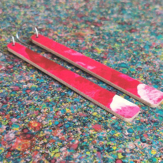 Reversible Paddle Recycled Paper Earrings - Red & White / Dark Speckle