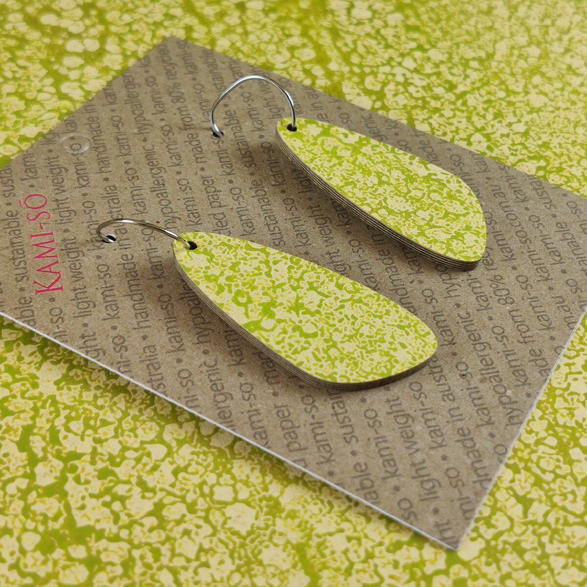 Oval Recycled Paper Earrings - Cream & Olive Crackle