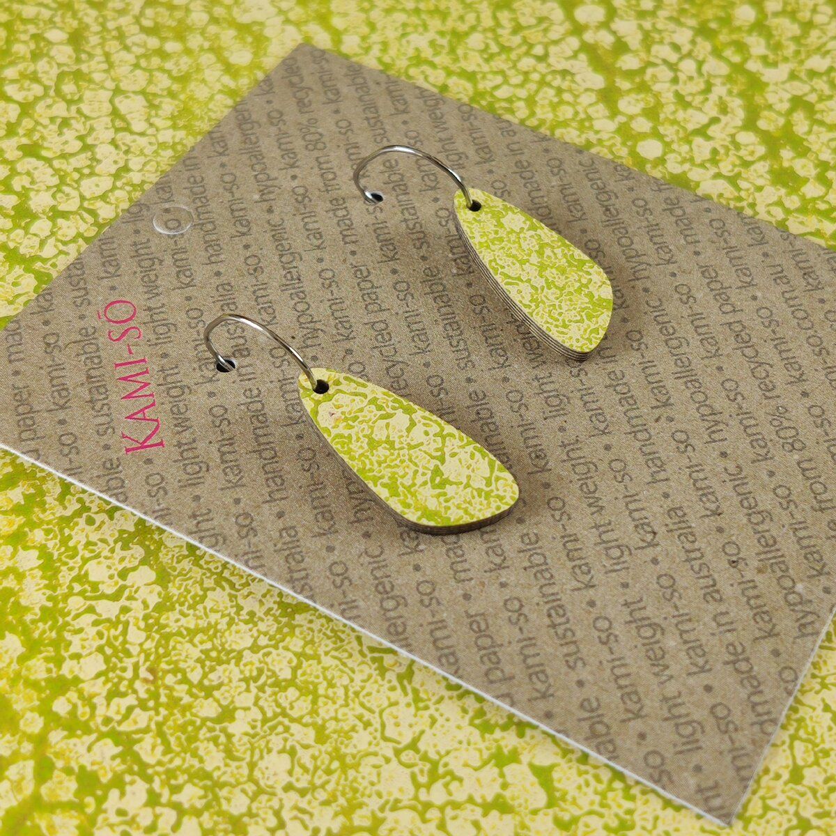 Oval Recycled Paper Earrings - Cream & Olive Crackle